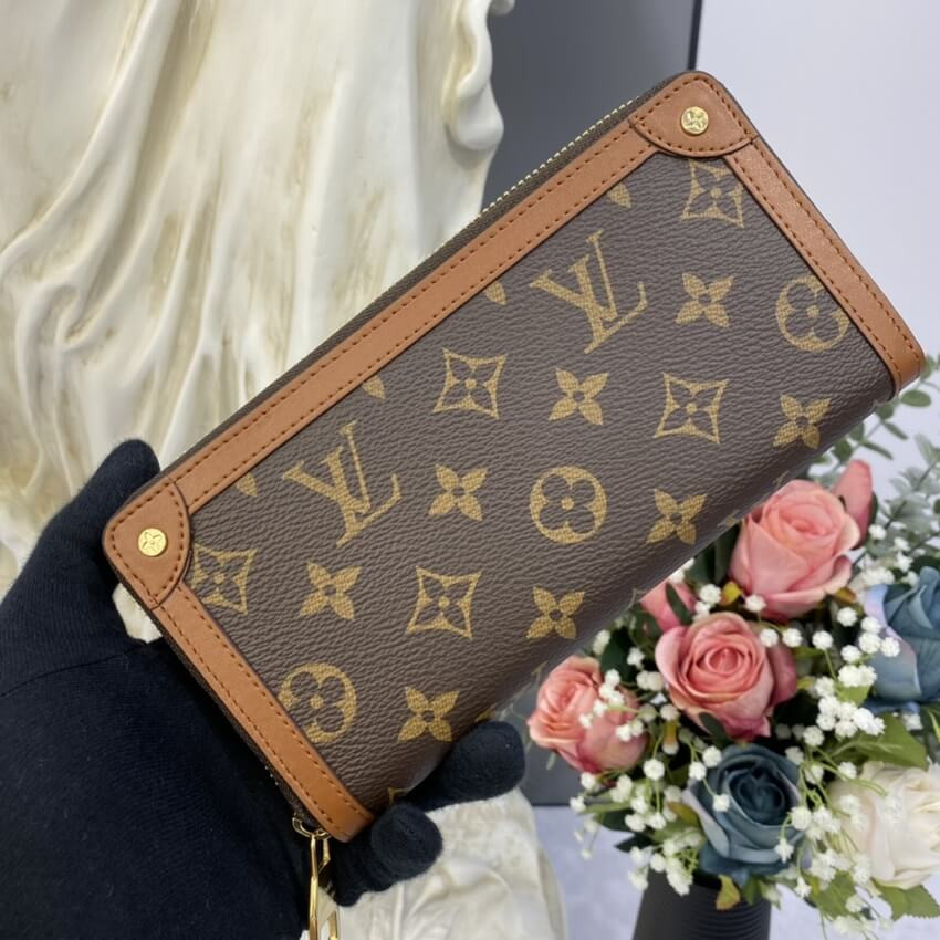 Louis Vuitton Monogram Zippy Wallet Trunk M80558