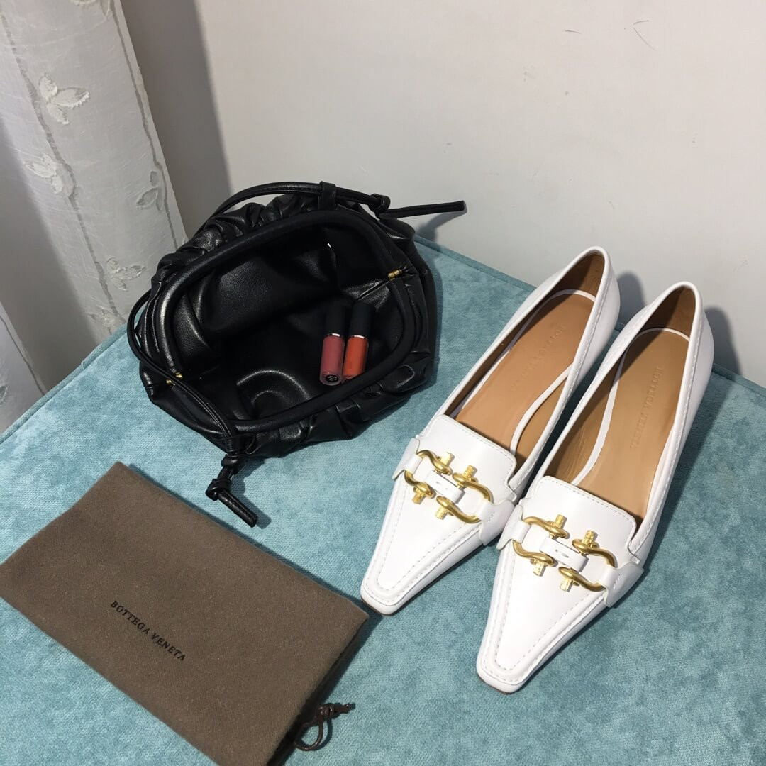 Bottega Veneta Madame Leather Pumps 594559