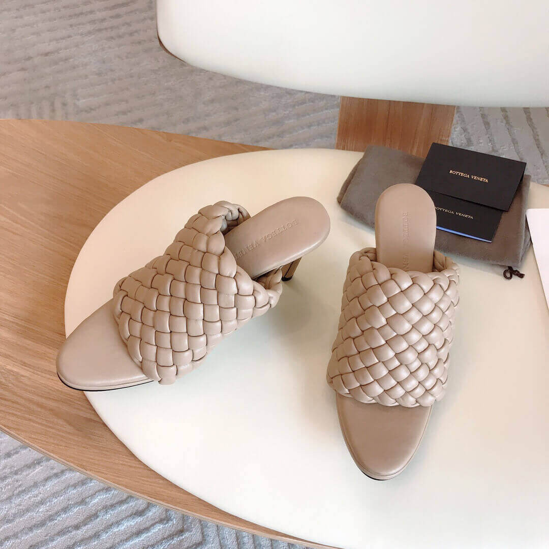 Bottega Veneta BV Curve Sandals 621340 Tapioca