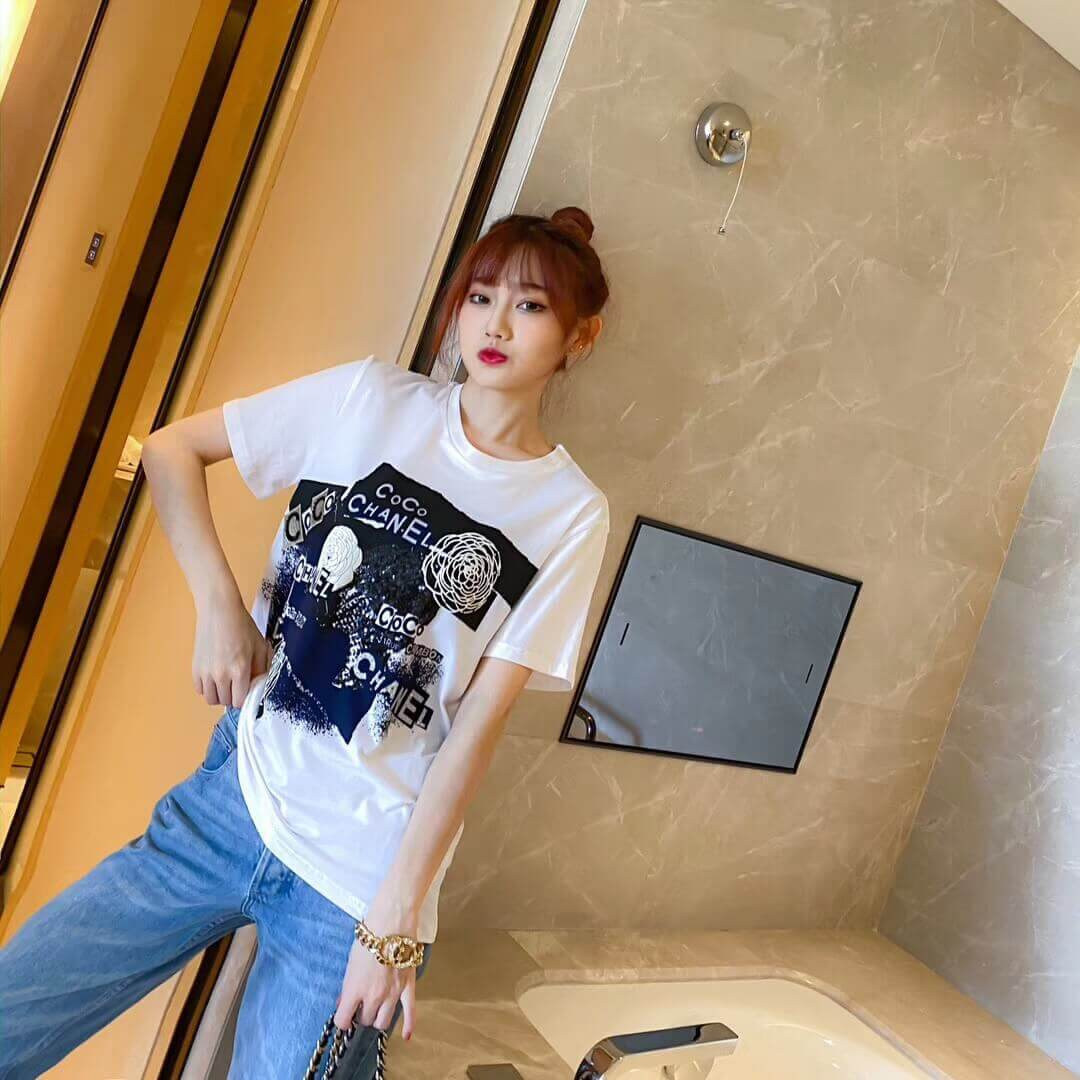 Chanel T-Shirts 766200