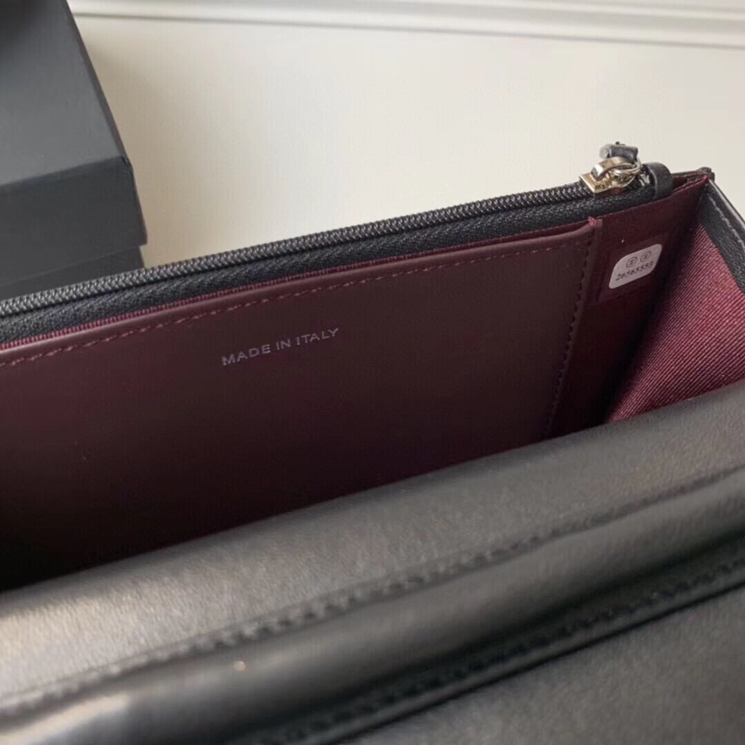 Chanel Classic Lambskin Wallet On Chain WOC AP0250