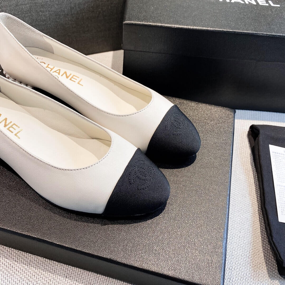 Chanel Pearl Embellished Ballerinas 36128
