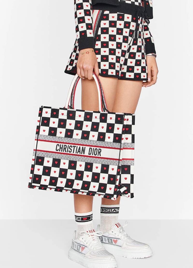 Christian Dior Dioramour Book Tote D-Chess Heart Embroidery M1286