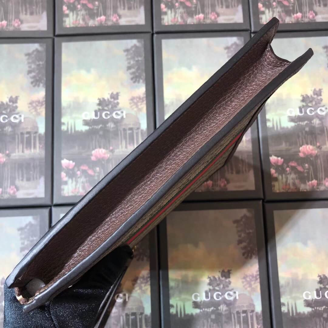 Gucci GG Supreme Pouch With Three Little Pigs 557697