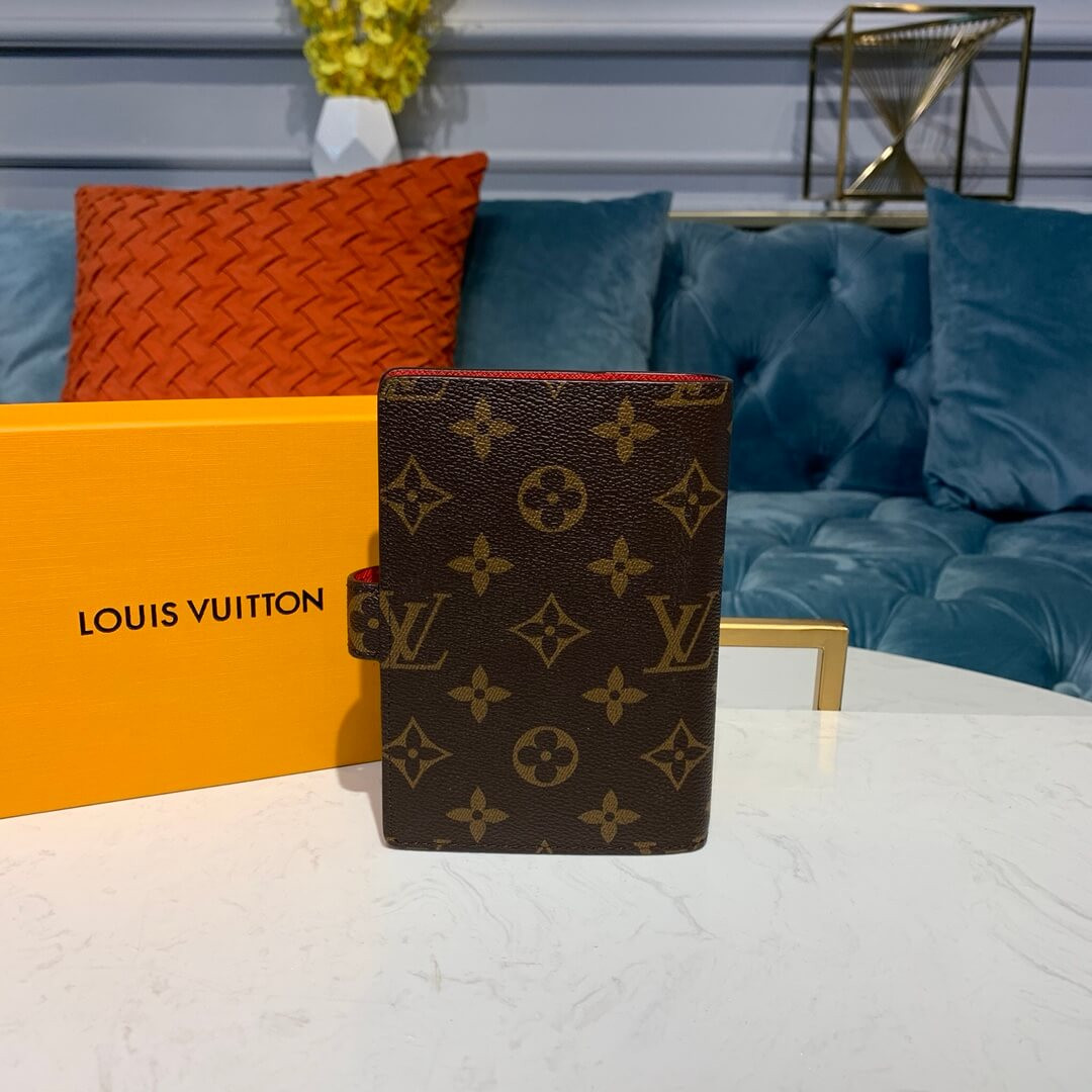 Louis Vuitton Tintin Groom Bellboy Small Ring Agenda Cover R20005