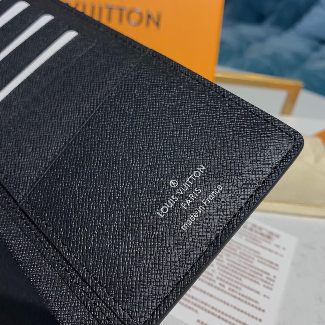 Louis Vuitton Brazza Wallet M67910 M67911