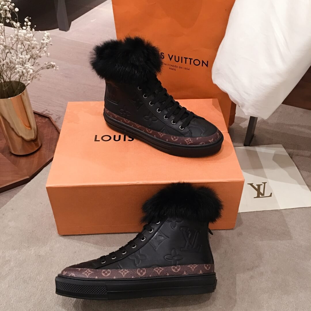 Louis Vuitton Fur Lined Sneaker 5C3137