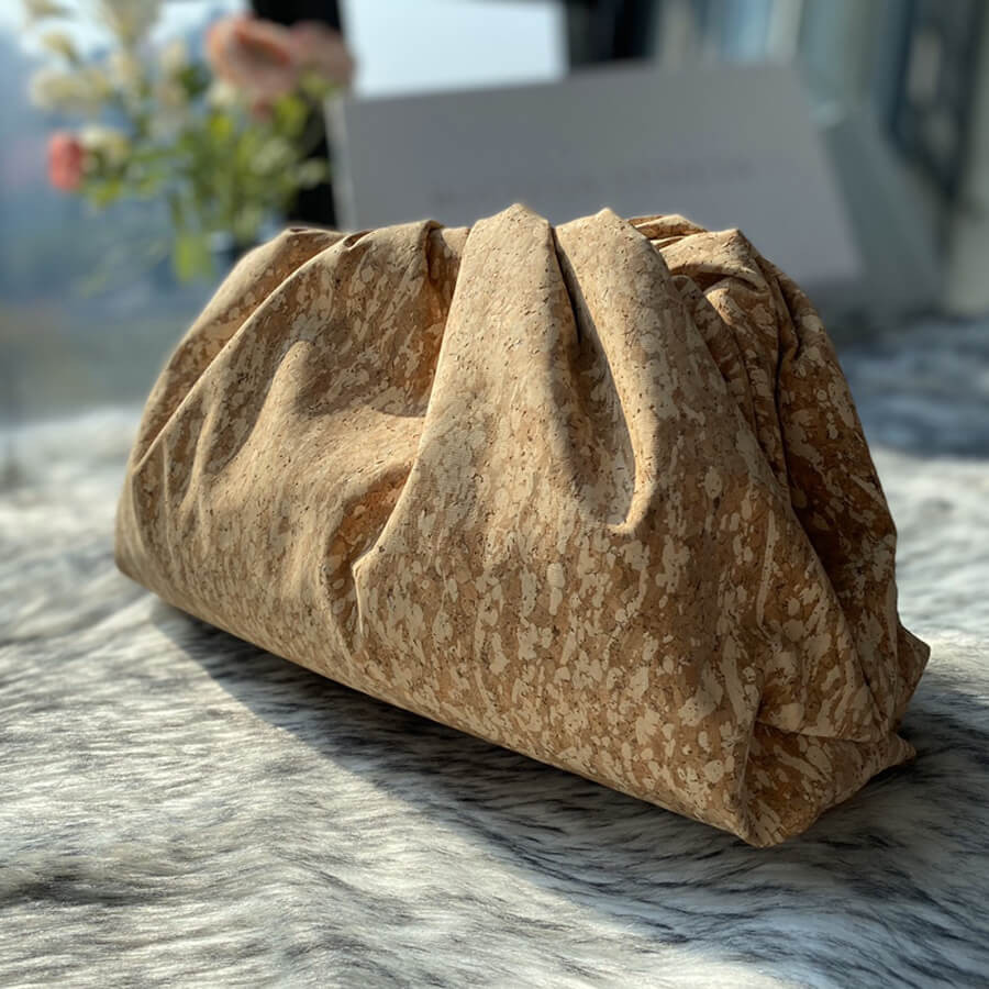 Bottega Veneta The Pouch In Calfskin Polyester Leather 576227