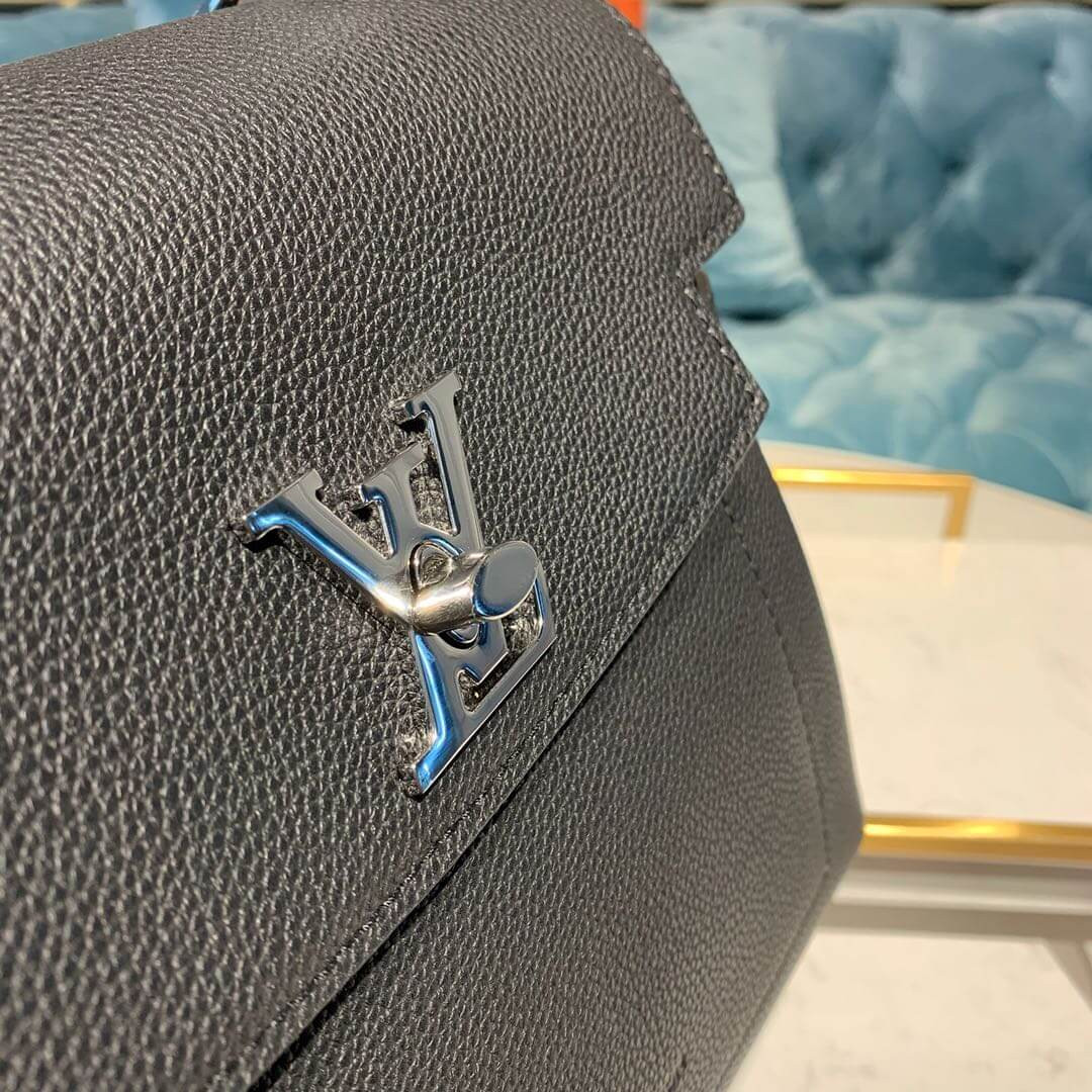 Louis Vuitton Lockme Ever BB M53937