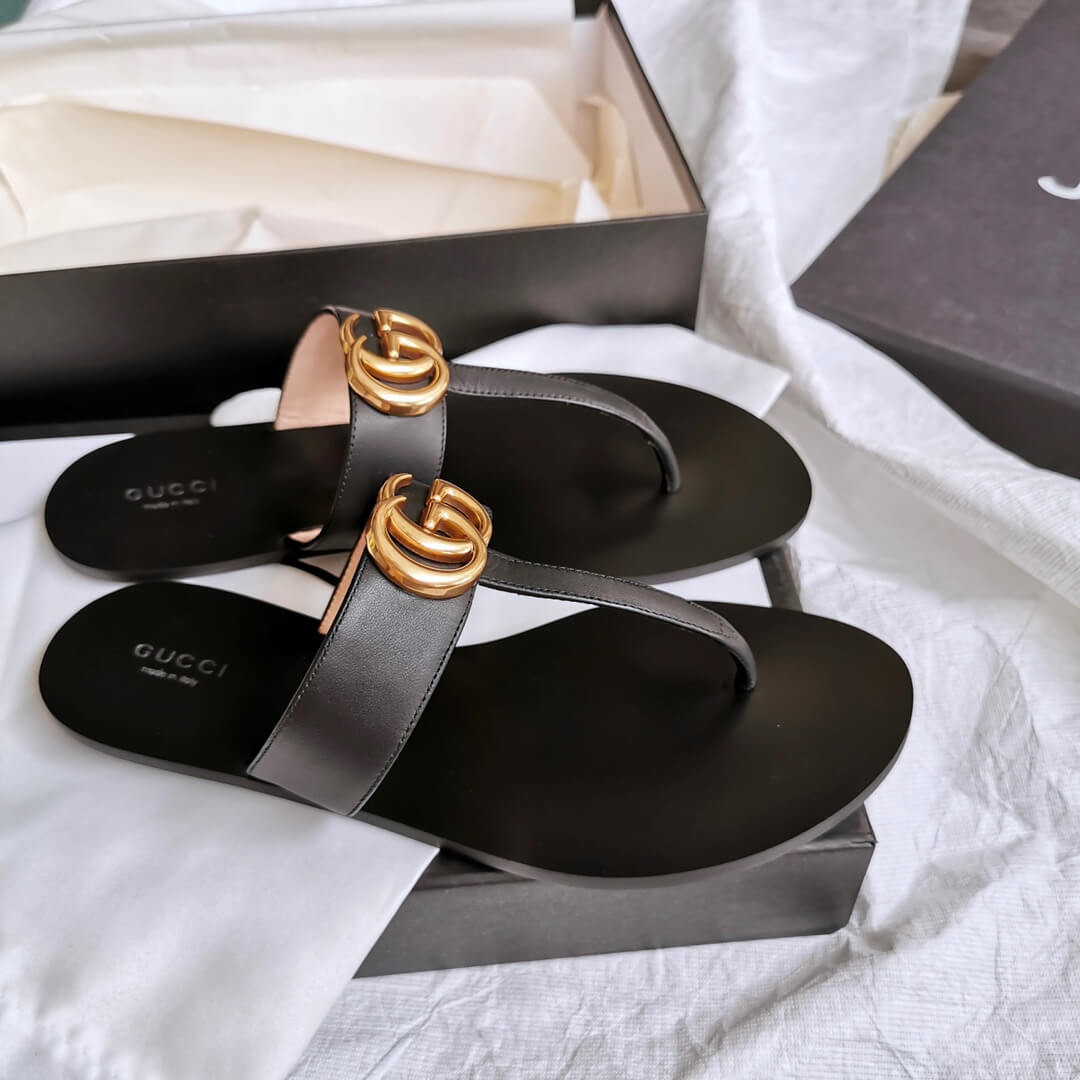 Gucci Leather Thong Sandal With Double G 497444