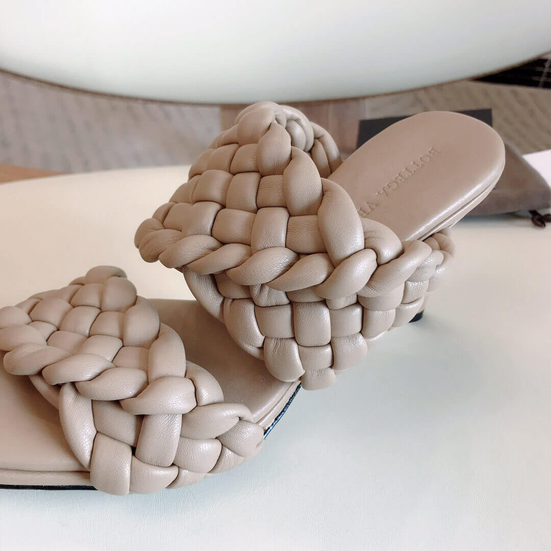 Bottega Veneta BV Curve Sandals 621213 Tapioca