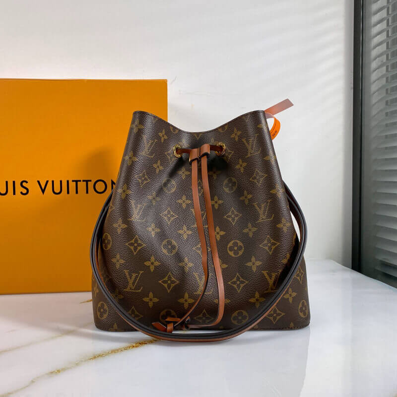 Louis Vuitton Monogram Canvas NeoNoe M44021
