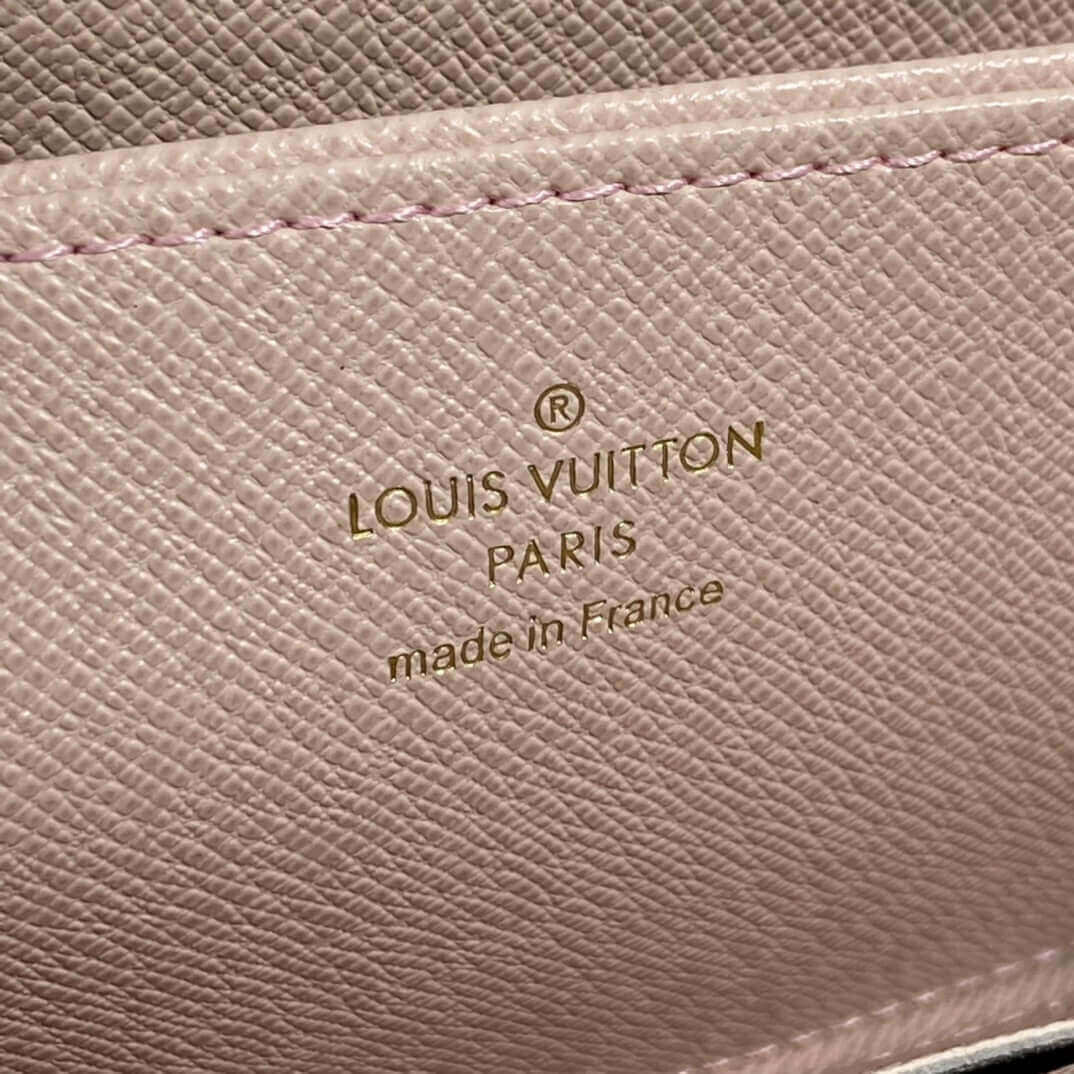 Louis Vuitton Christmas Animation 2020 Zippy Wallet M69753