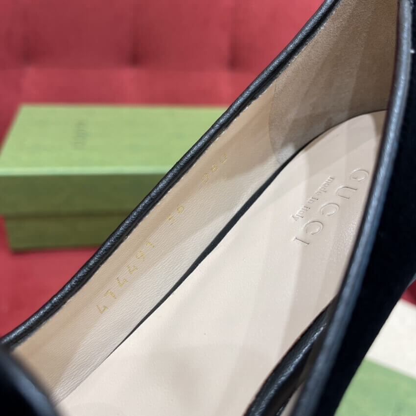 Gucci Velvet Etoile Pearl Embellished Loafers 474491