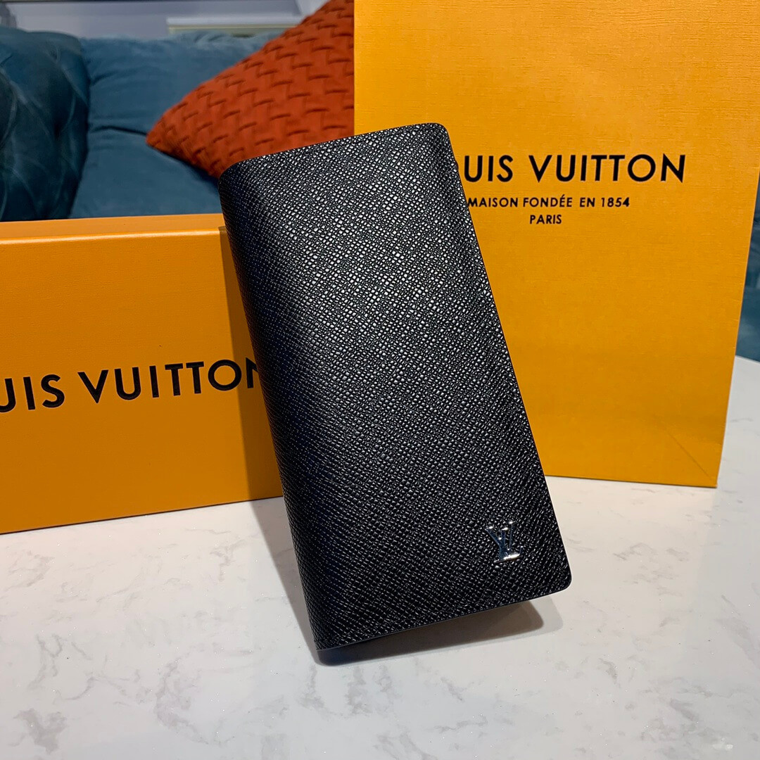 Louis Vuitton Taiga Leather Brazza Wallet M30285