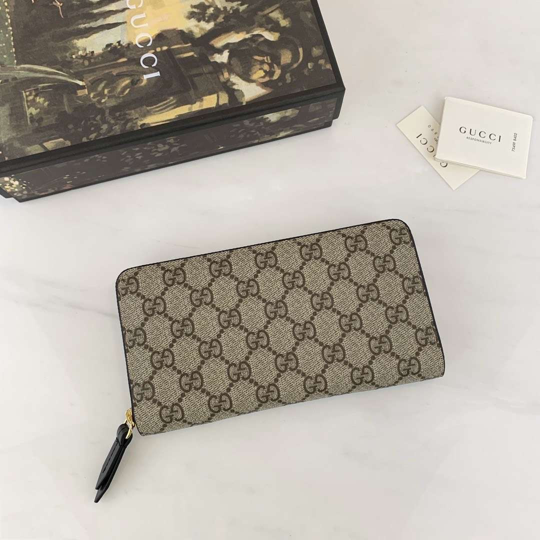 Gucci GG Supreme Zip Around Wallet 410102