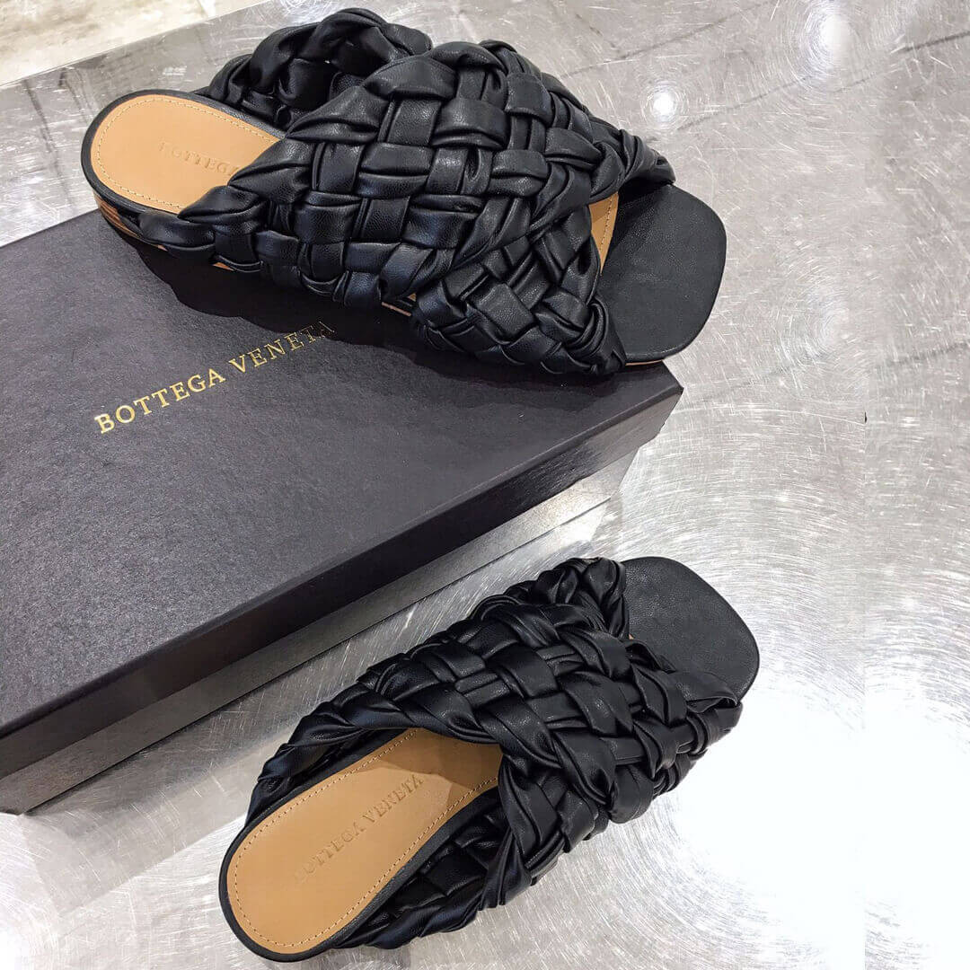 Bottega Veneta BV Board 631935