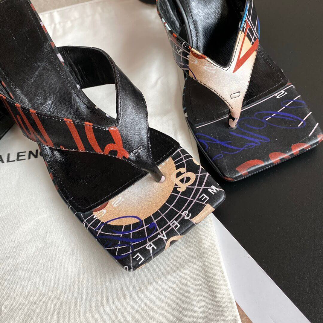 Balenciaga Logo T-bar sandals 434344-3