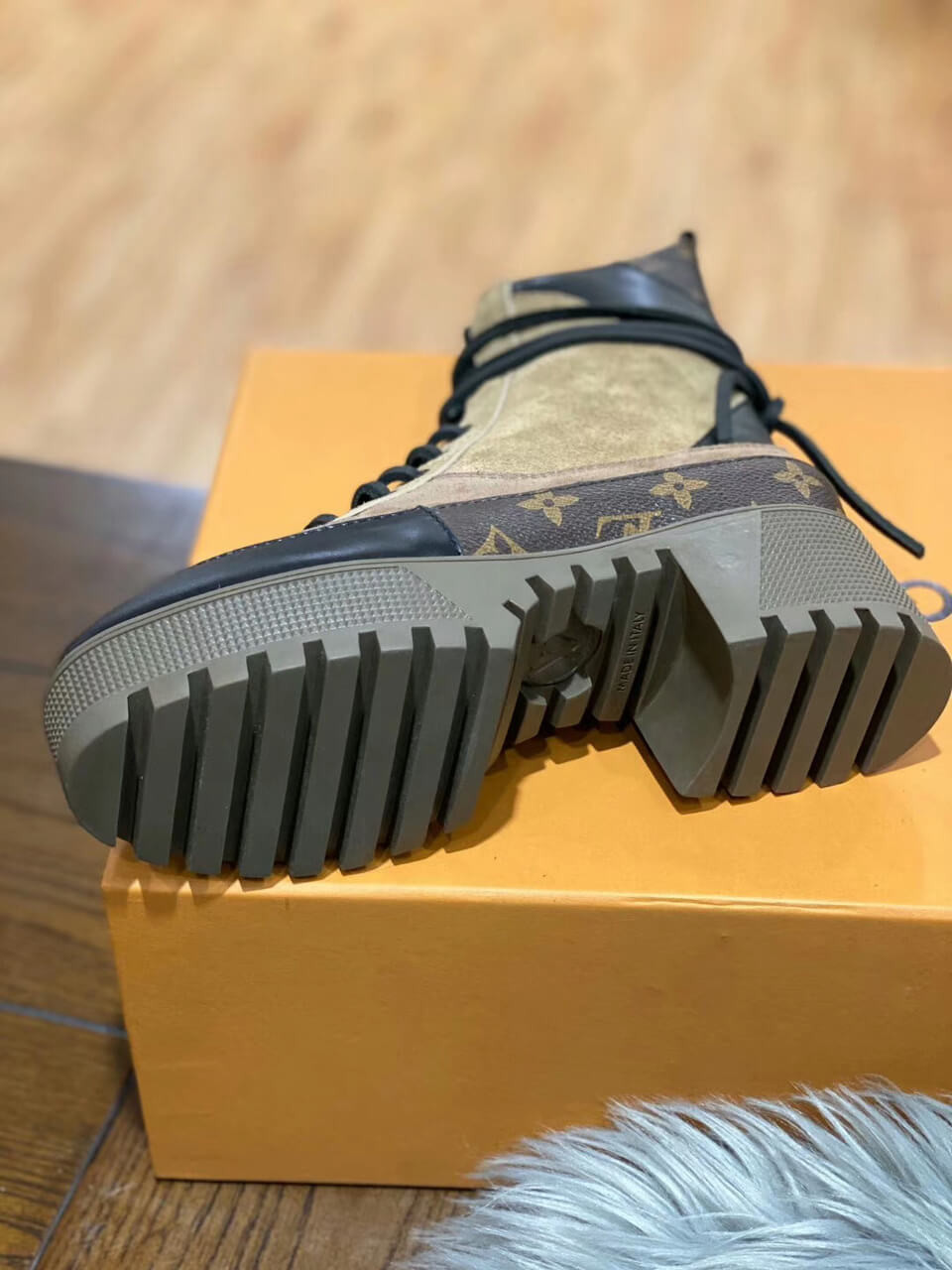 Louis Vuitton Laureate Desert Boot 1A4XXZ