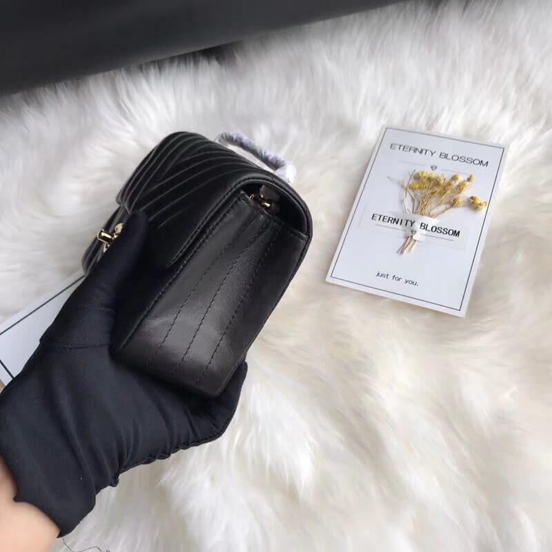 Chanel Chevron Lambskin 17cm Classic Flap Bag 1115