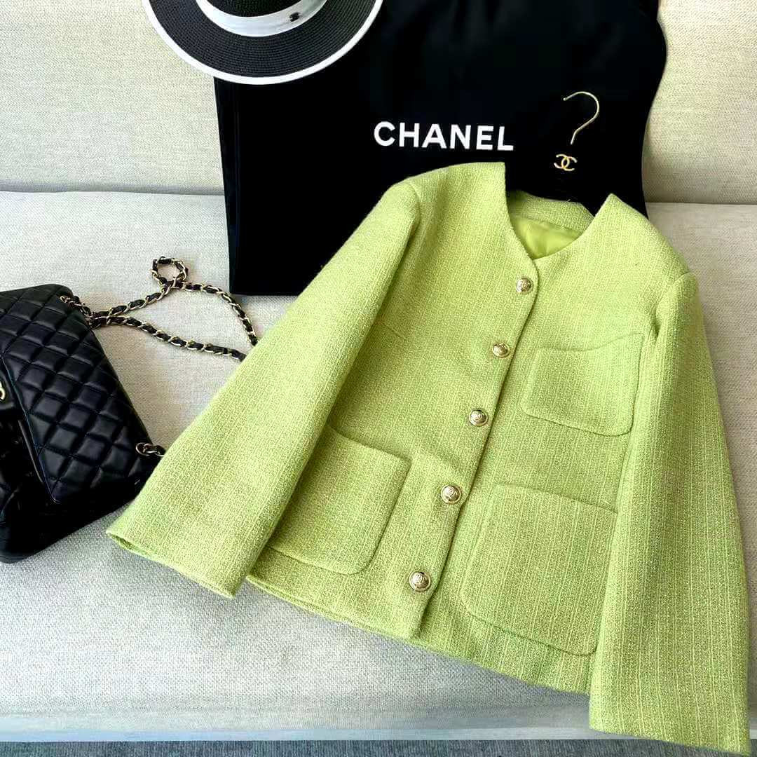 Chanel Wool Tweed Jacket P65294 Green