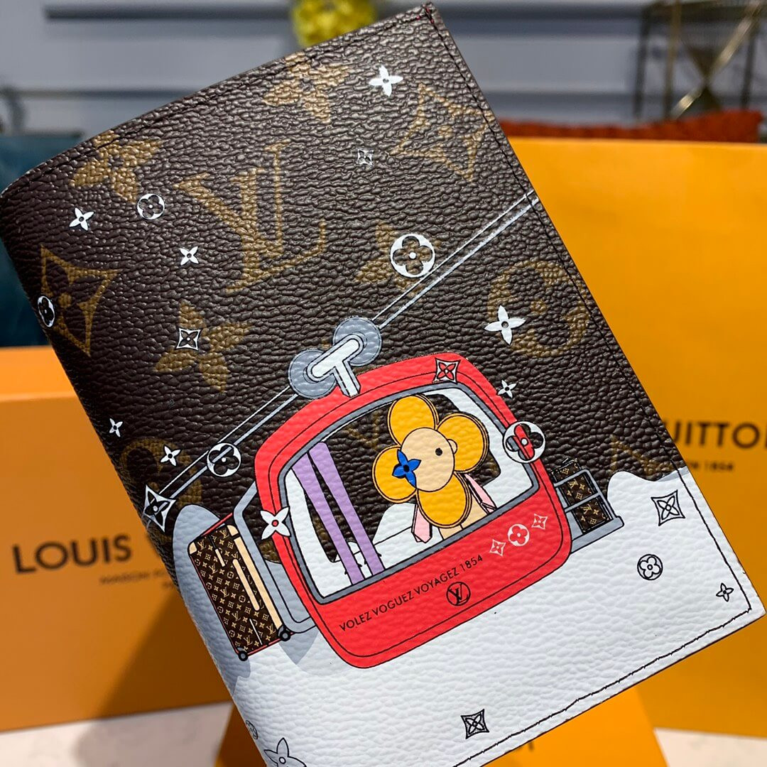 Louis Vuitton Courchevel Passport Cover M64411