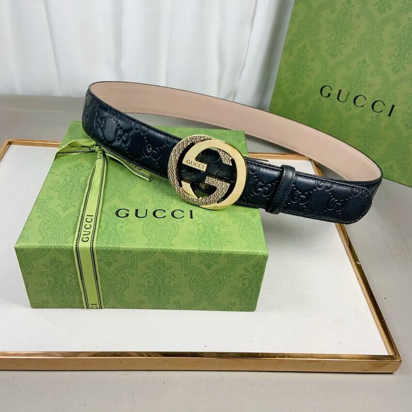 Gucci Signature Leather Belt With Gold Buckle 411924