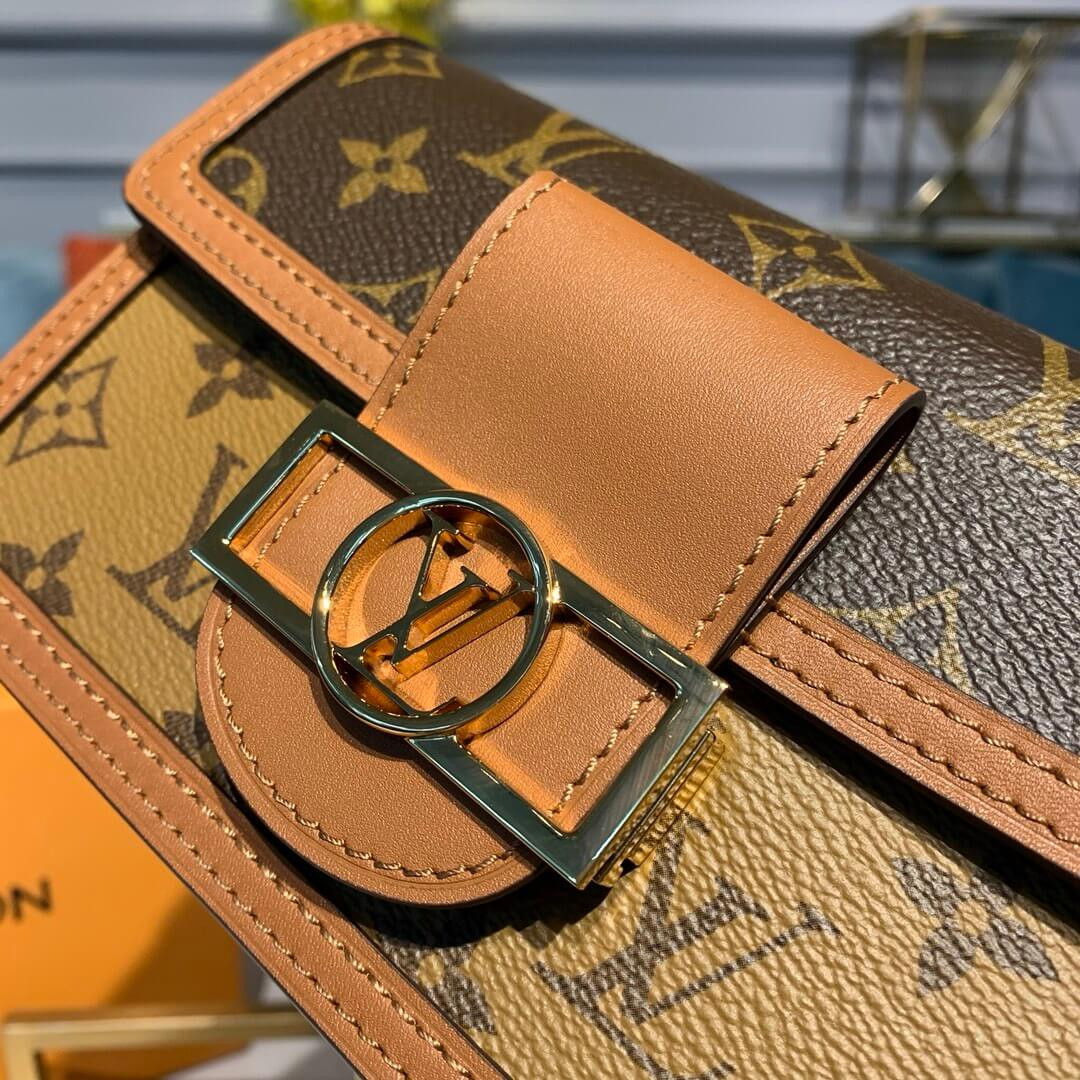 Louis Vuitton Dauphine Chain Wallet M68746