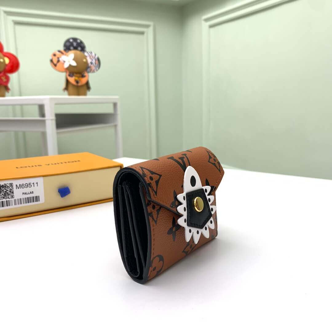 Louis Vuitton LV Crafty Zoe Wallet M69511