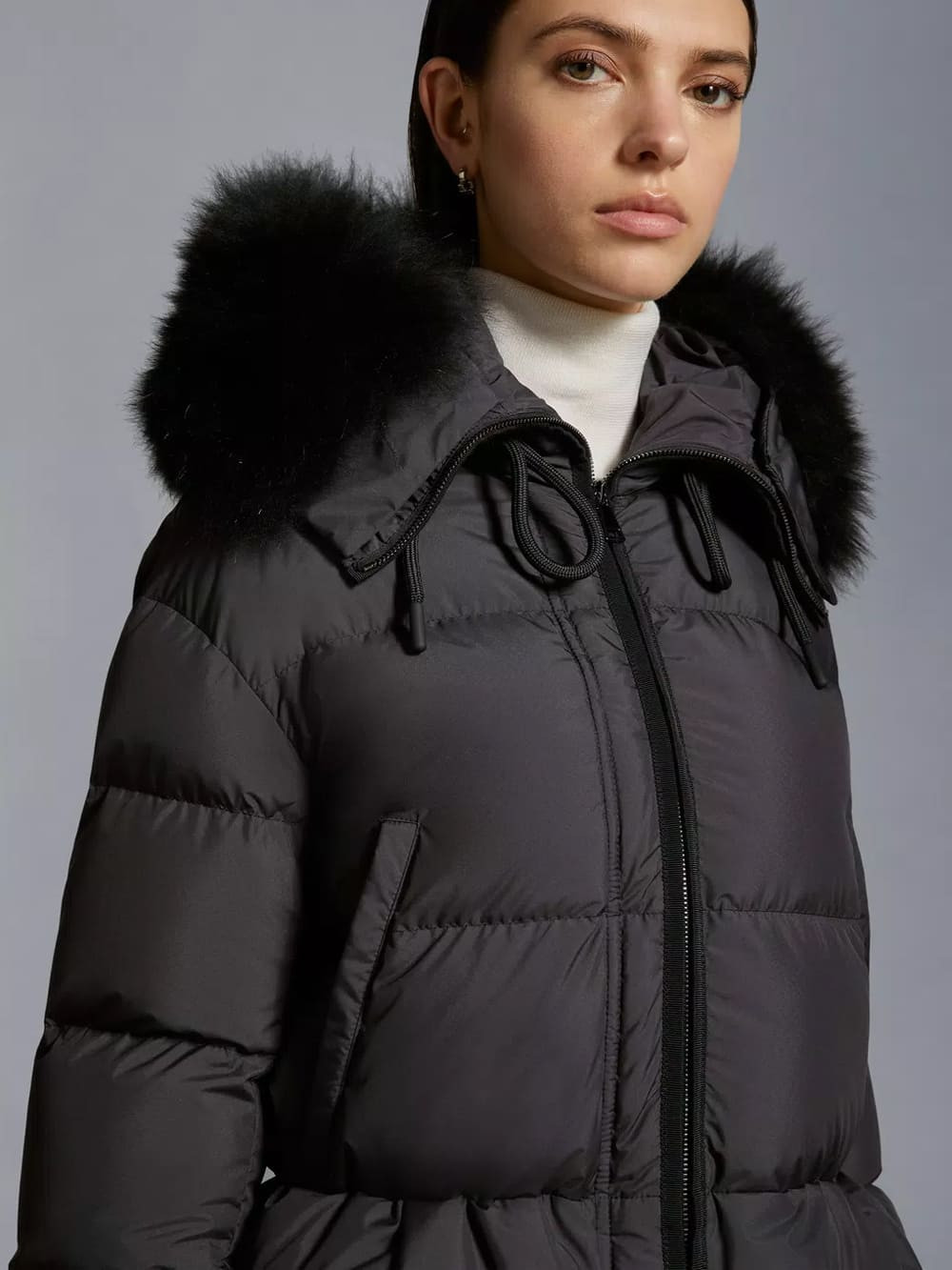 Moncler Locustelle Short Down Jacket A998986