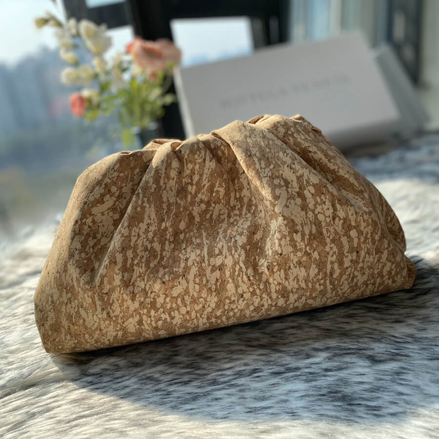 Bottega Veneta The Pouch In Calfskin Polyester Leather 576227