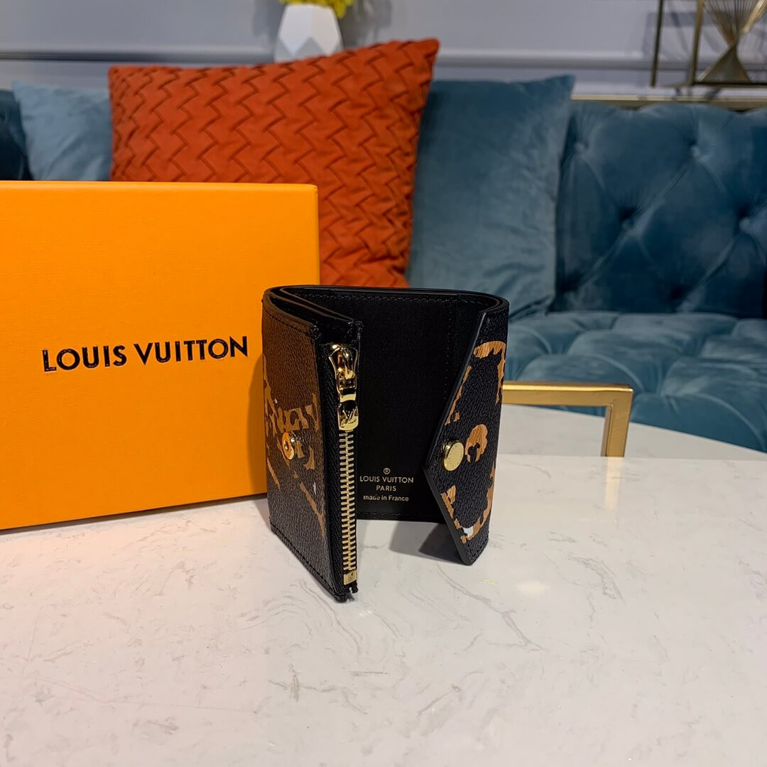 Louis Vuitton Monogram Giant Jungle Zoe Wallet M62933