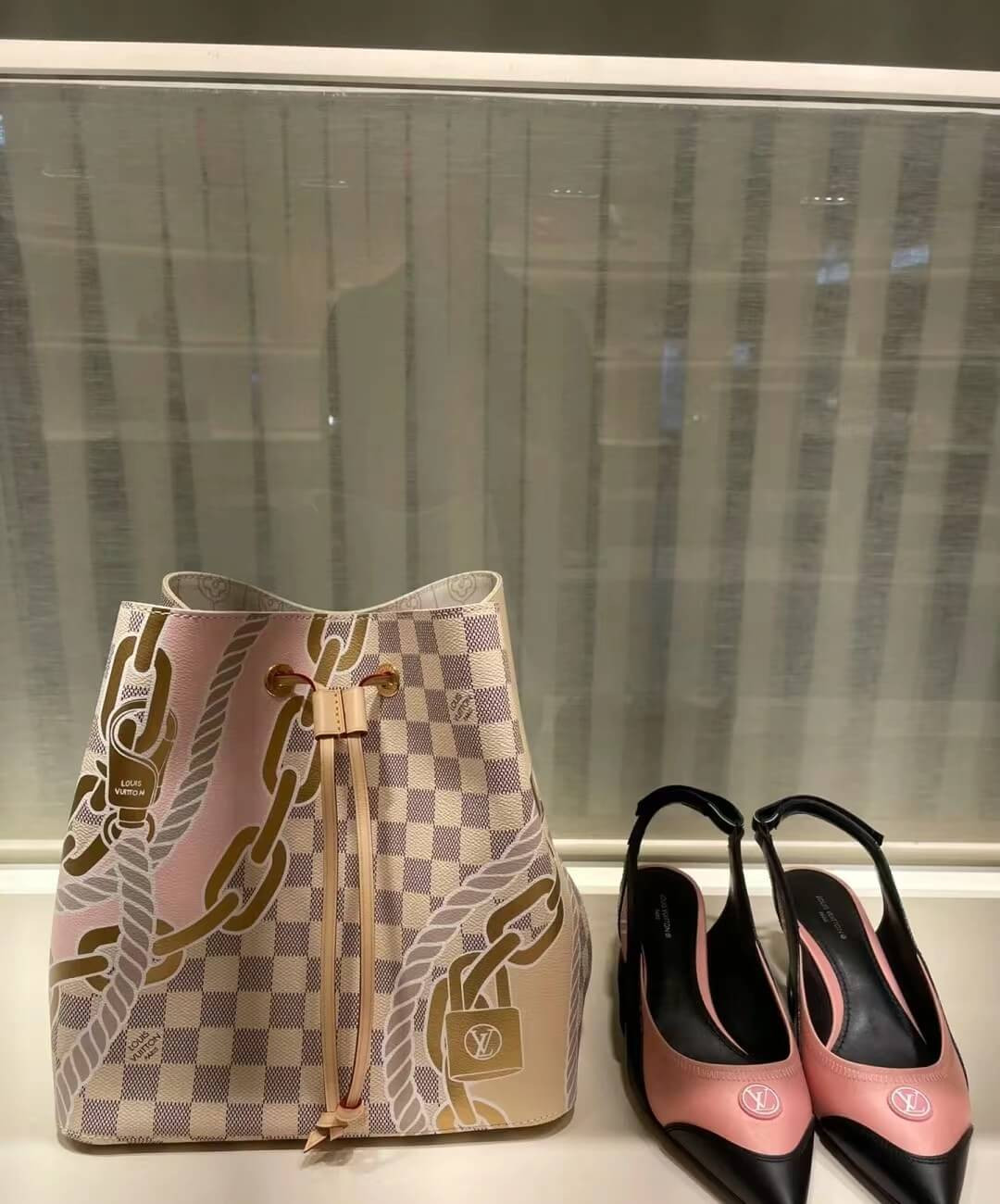Louis Vuitton Damier Azur Neonoe MM N40474