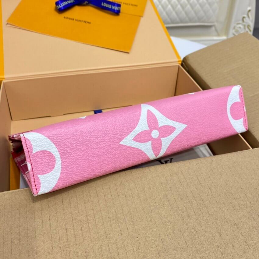 Louis Vuitton LV Escale Toiletry Pouch 26 M69138 Red