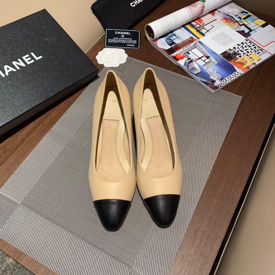 Chanel Klassische Pumps G35802