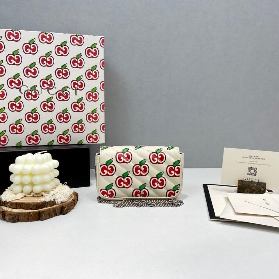 Gucci GG Apple Print Super Mini Bag 476433