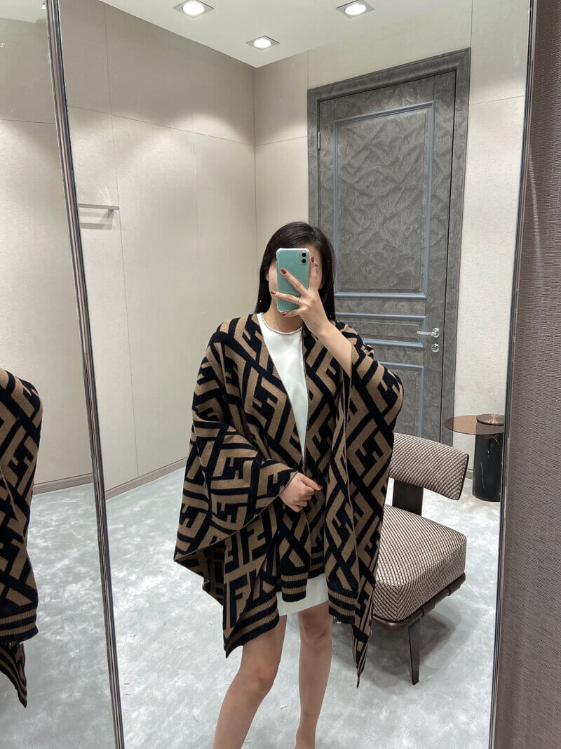 Fendi Multicolour Wool And Viscose Shawl FXT251