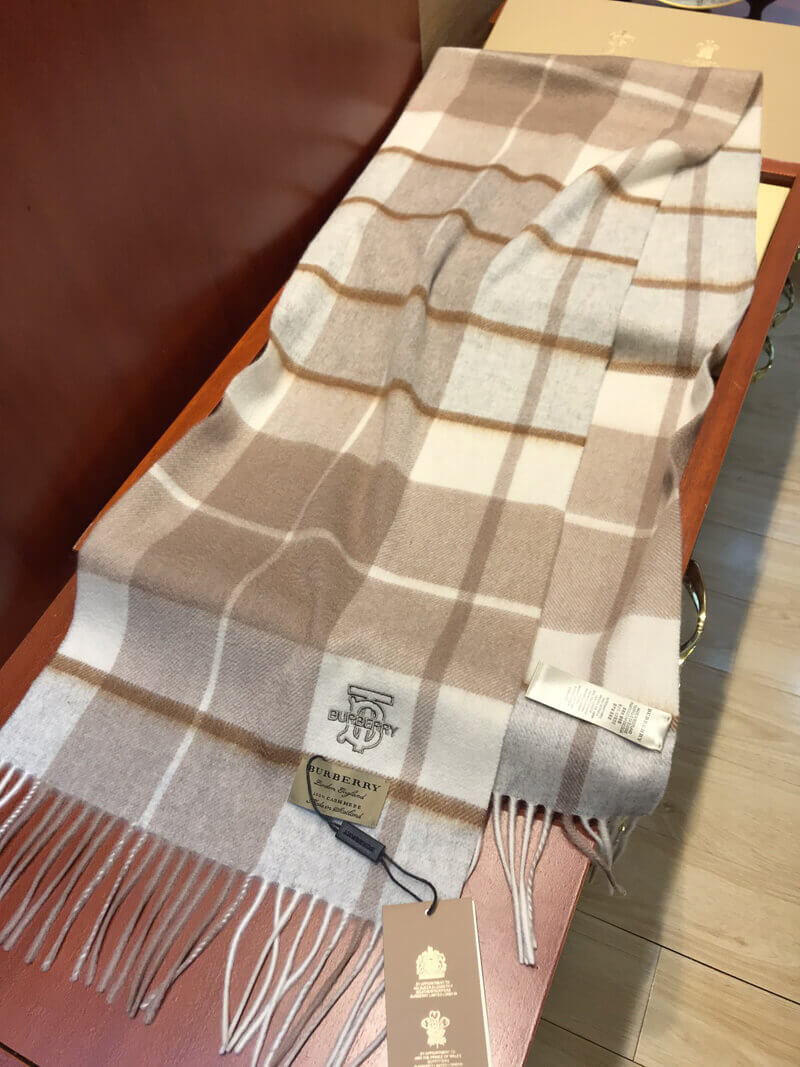 Burberry Unisex Check Wool Scarf 2403