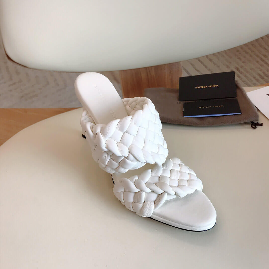 Bottega Veneta BV Curve Sandals 621213 White