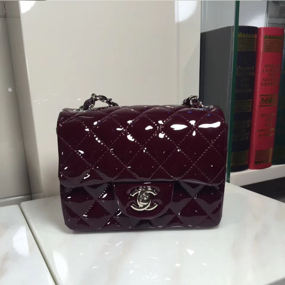 Chanel Pantent Leather 17cm Classic Flap Bag 1115