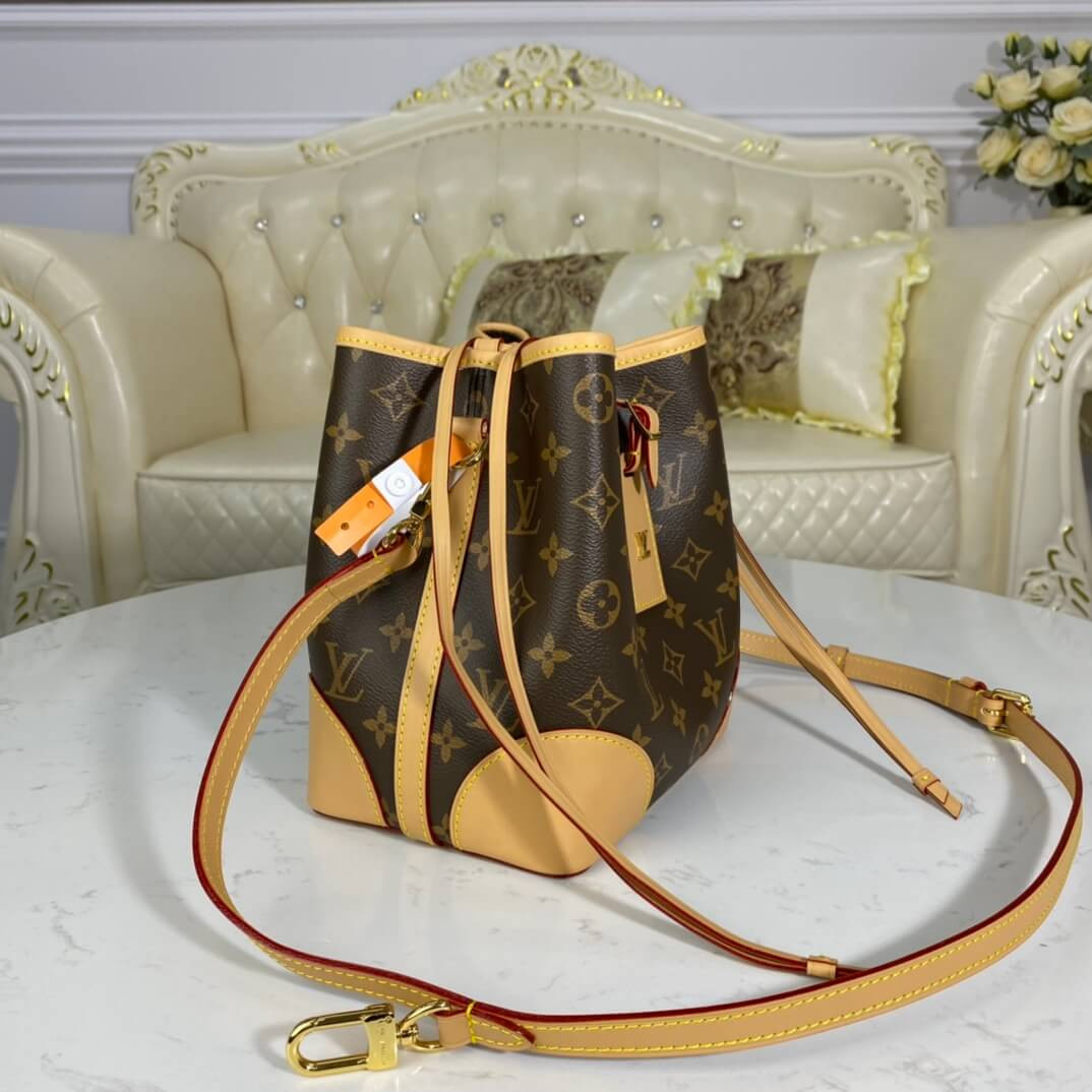 Louis Vuitton Monogram Canvas Bucket Bag M45550