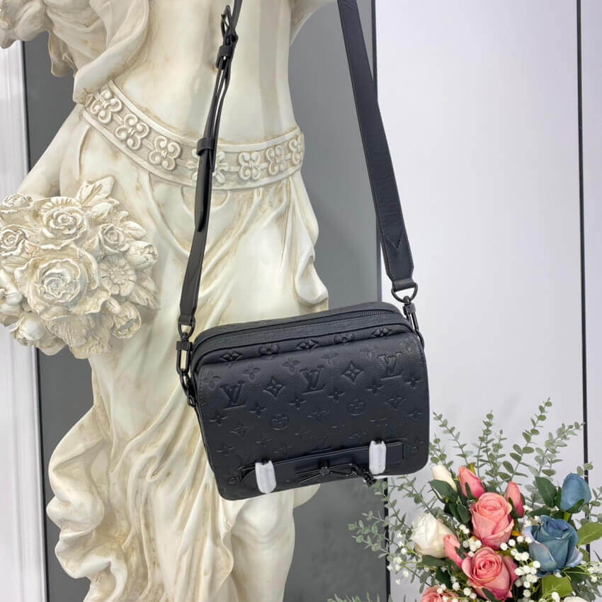 Louis Vuitton Steamer Messenger M57307