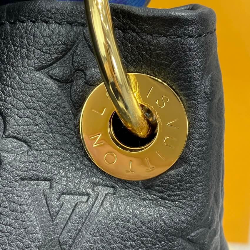 Louis Vuitton Monogram Empreinte Artsy MM M41066