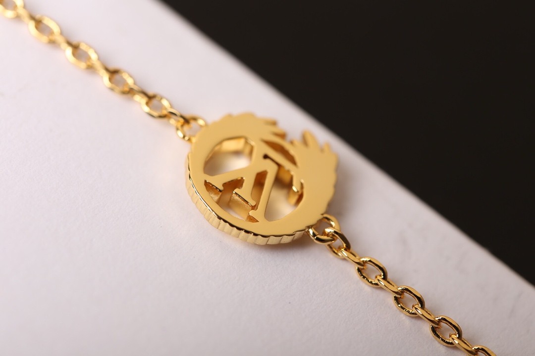 Louis Vuitton M64292 LV Angel Bracelet Yellow Gold