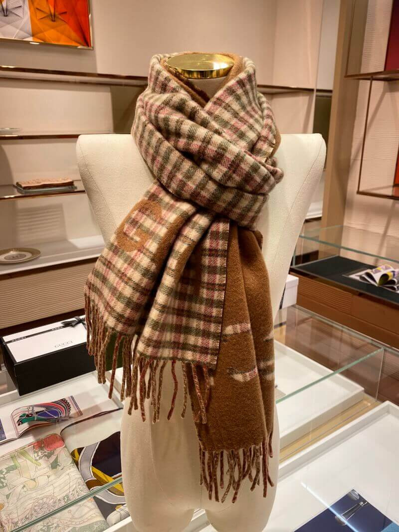 Gucci Check Jacquard Scarf With Gucci 644311
