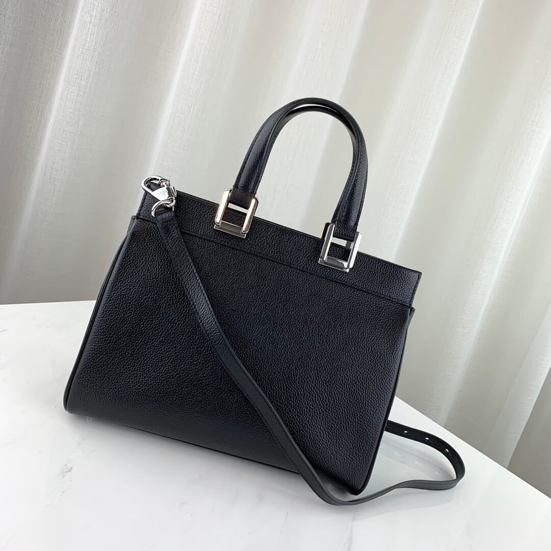 Gucci Zumi Grainy Leather Small Top Handle Bag 569712