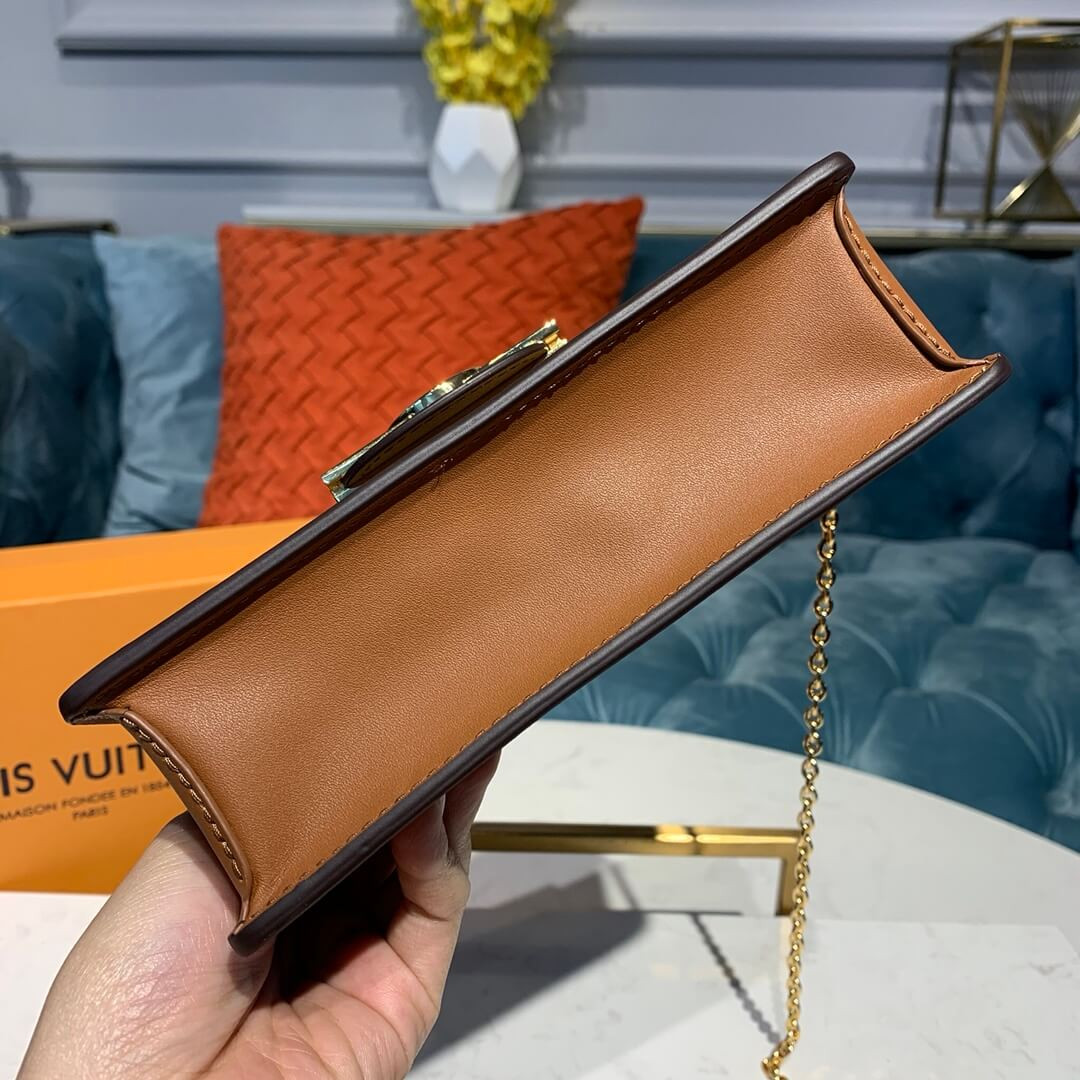 Louis Vuitton Dauphine Chain Wallet M68746