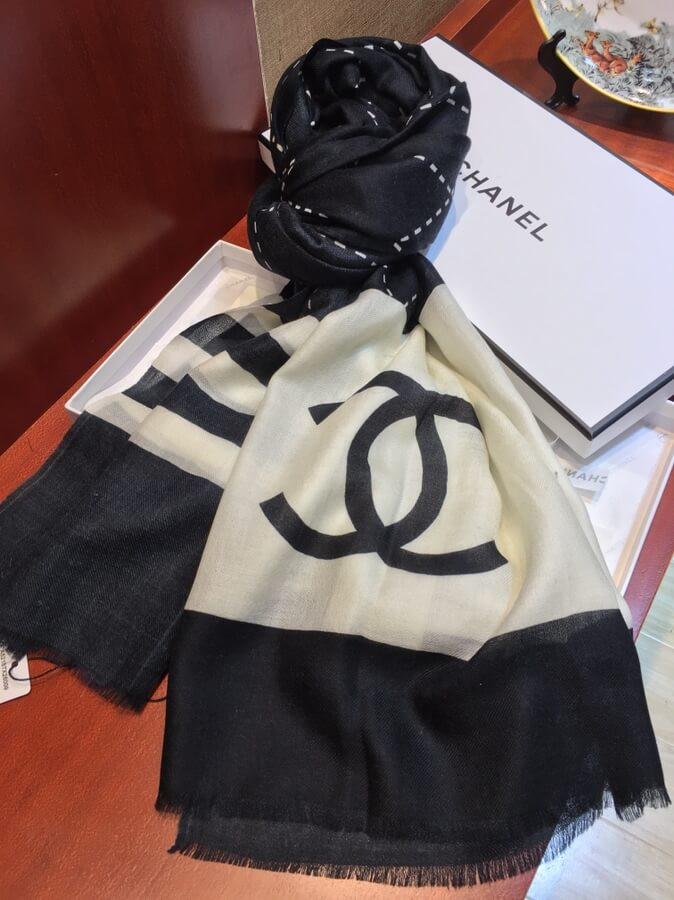 Chanel Cashmere Wool Sequins CC Stole C32040