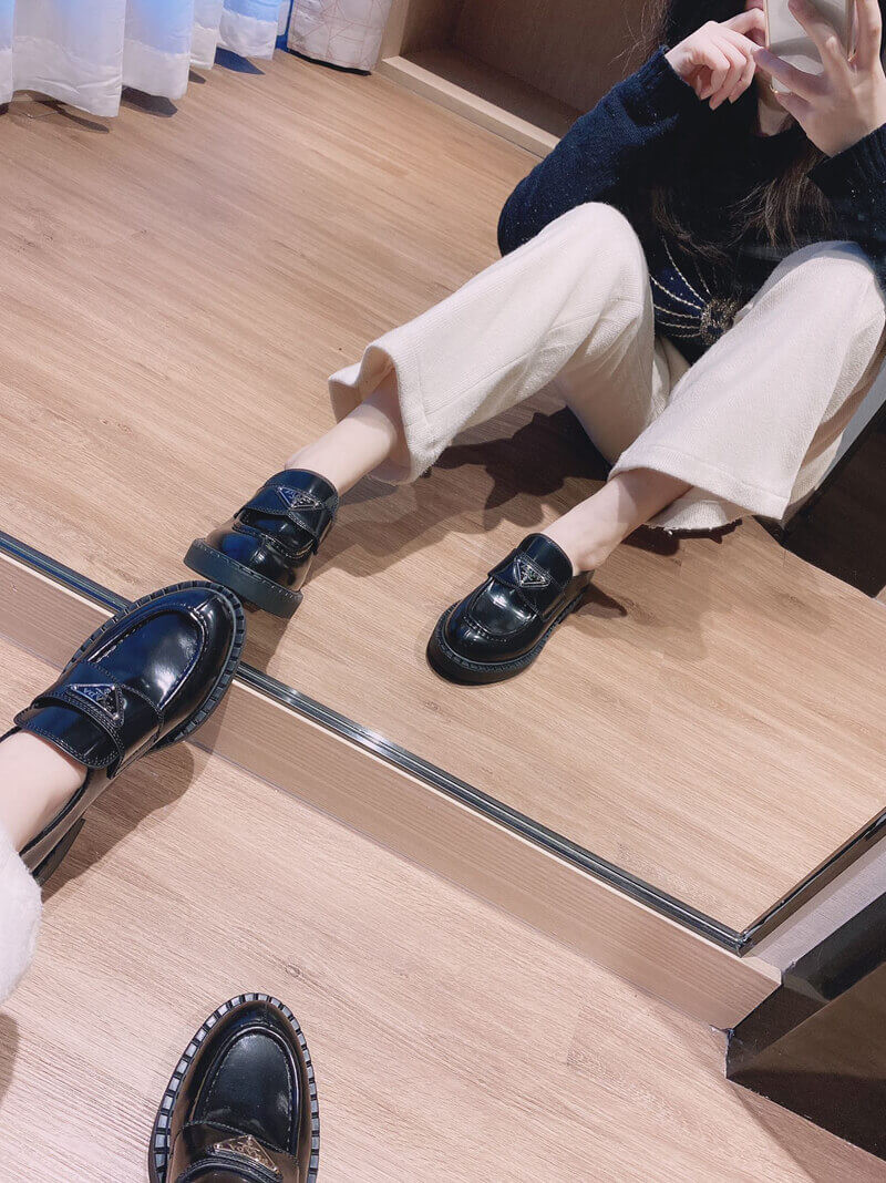 Prada Black Chocolate Brushed Leather Loafers 1D246M