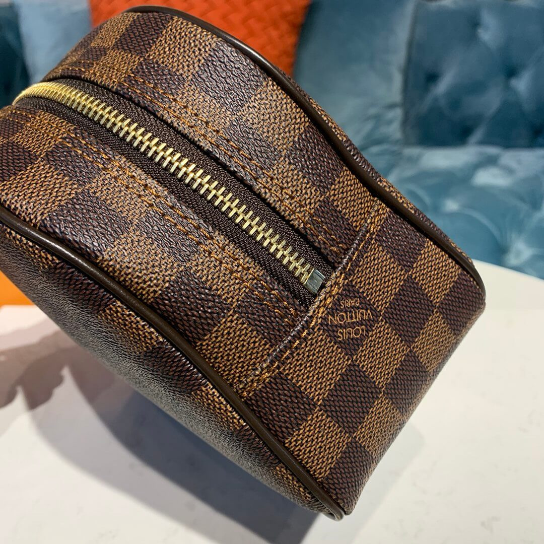 Louis Vuitton Damier Ebene Canvas Toiletry Bag 25 N47624